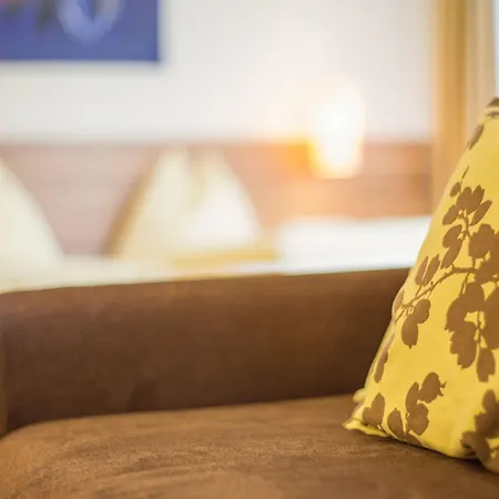 Bacher Asitzstubn 3* לאוגנג