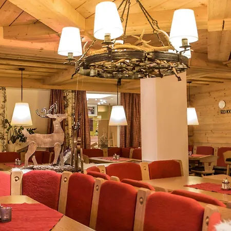Hotel Bacher Asitzstubn Leogang