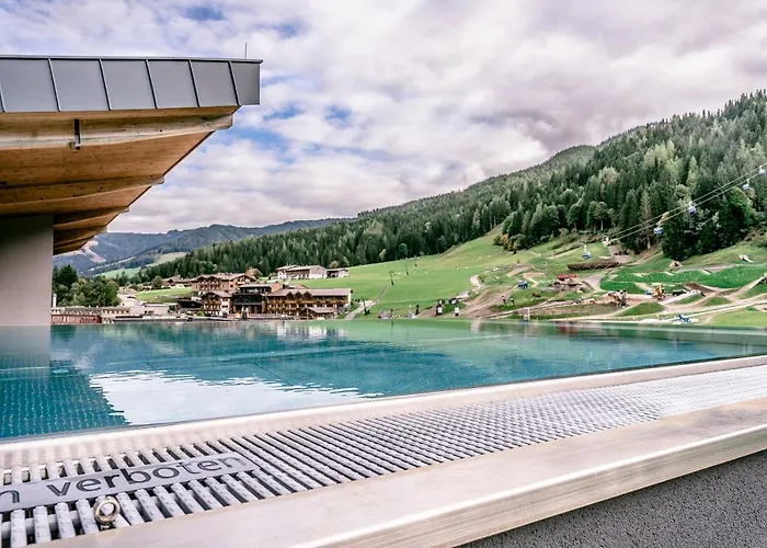 酒店 巴切尔阿西斯塔本酒店 莱奥冈