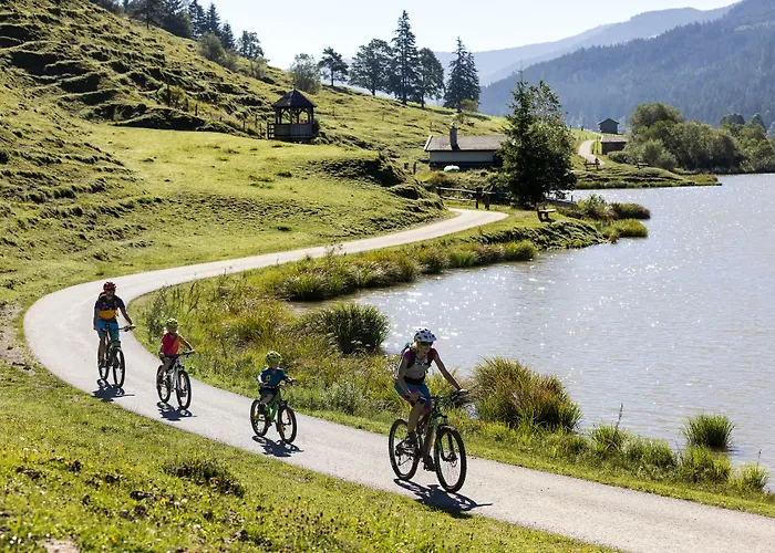 巴切尔阿西斯塔本酒店
