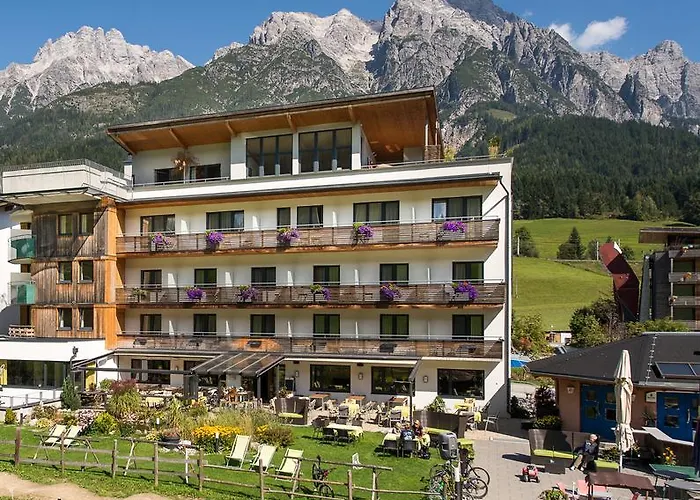 巴切尔阿西斯塔本酒店