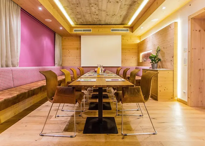 巴切尔阿西斯塔本酒店 莱奥冈