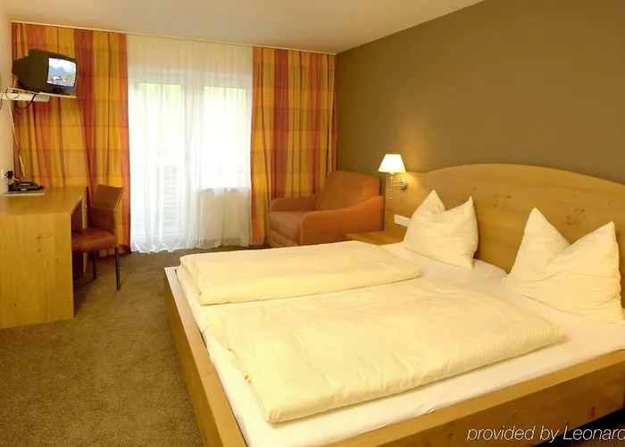 巴切尔阿西斯塔本酒店 酒店